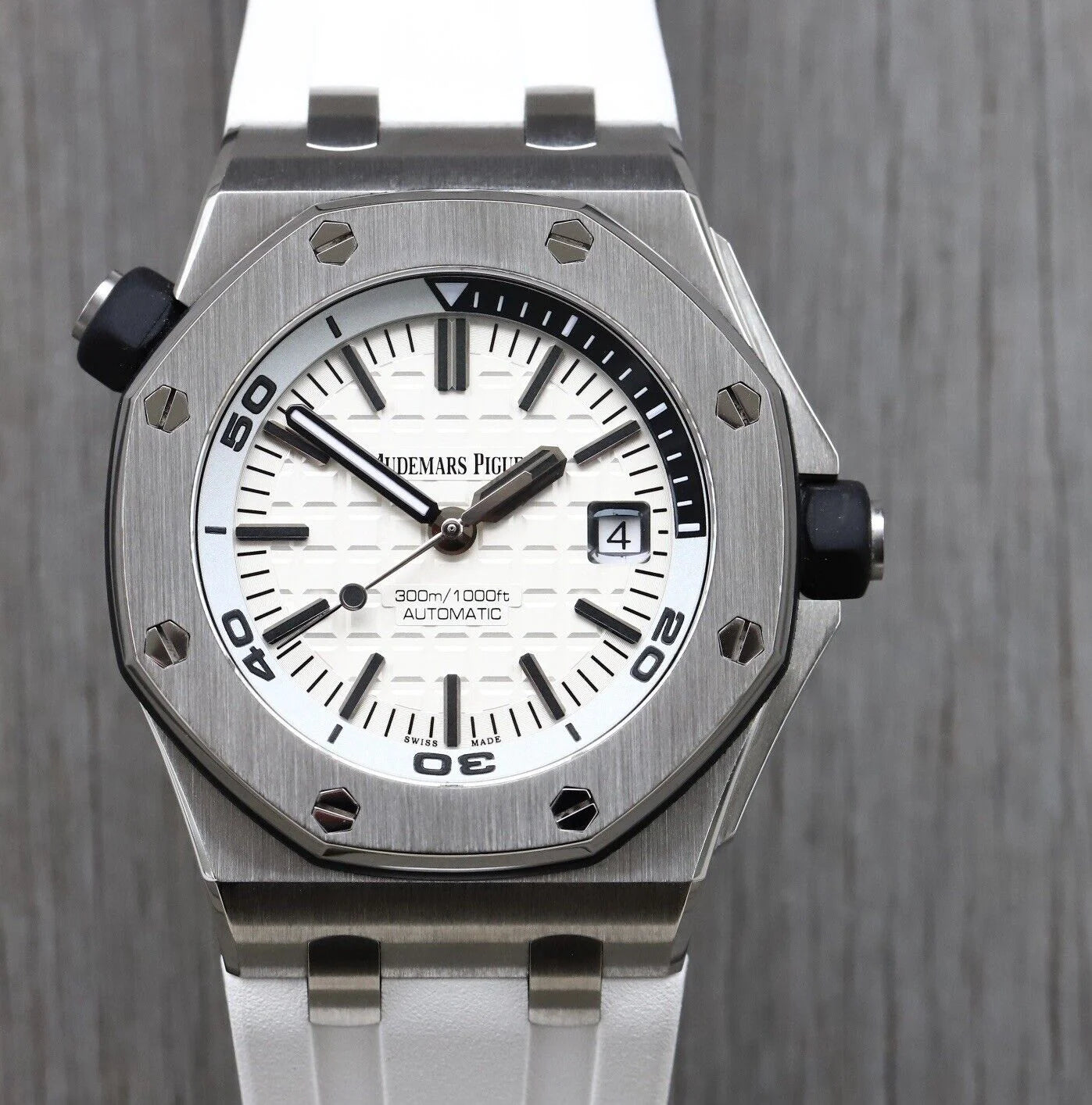 Audemars Piguet Royal Oak Offshore Diver 15710ST.OO.A002CA.01